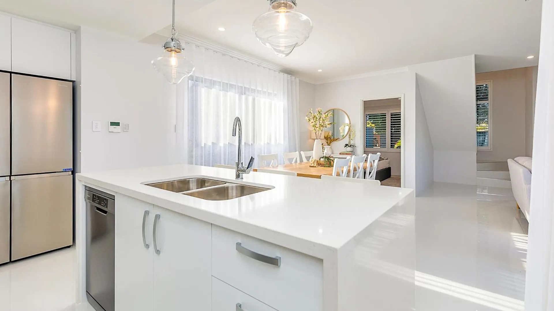 East Vic Park Luxe New Home 퍼스